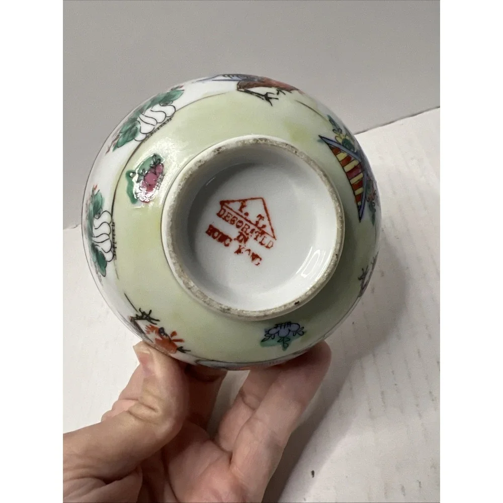 Vintage G.P. Decorated In Hong Kong Painted Bowl With Chickens